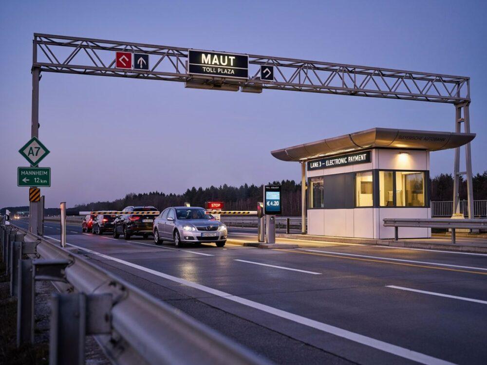 automat do poboru opłat na drodze